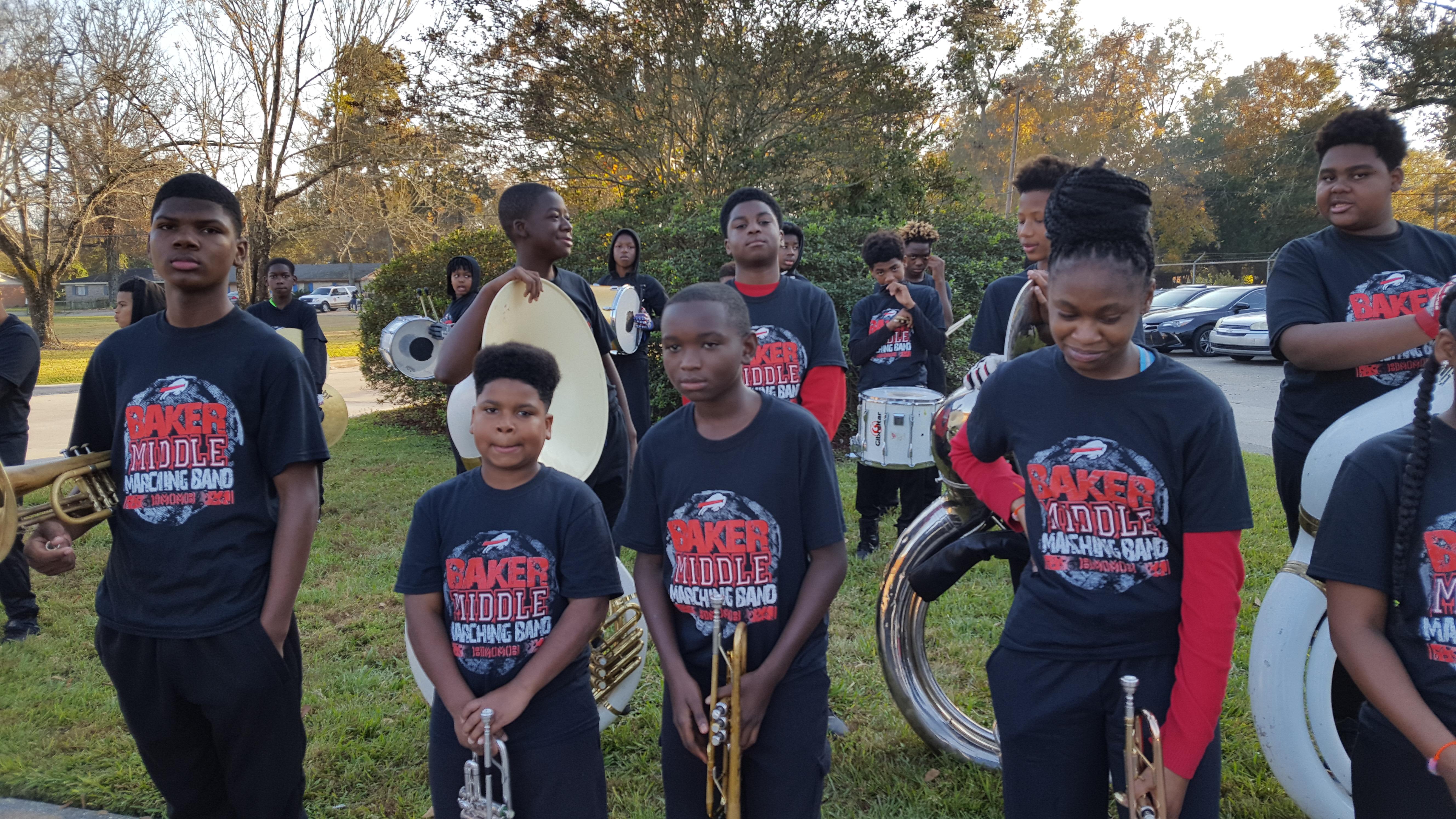 Photo of the Baker Middle School Band at the City of Baker 2017 Christmas Parade