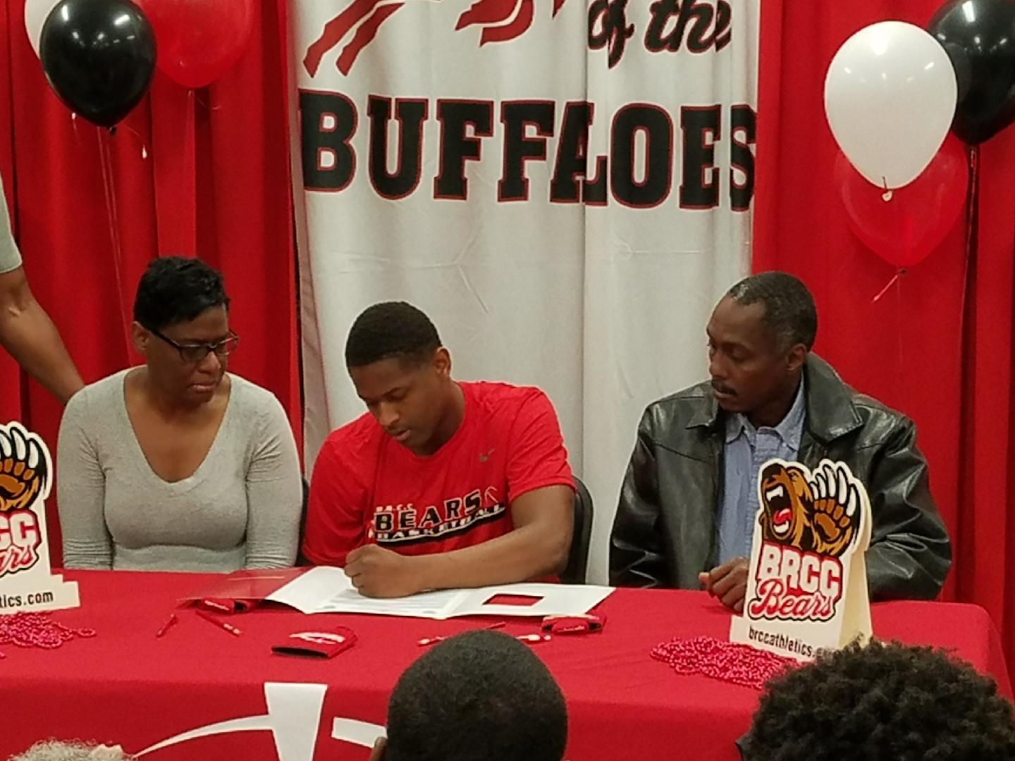 Terry Robinson Signed With Baton Rouge Community College