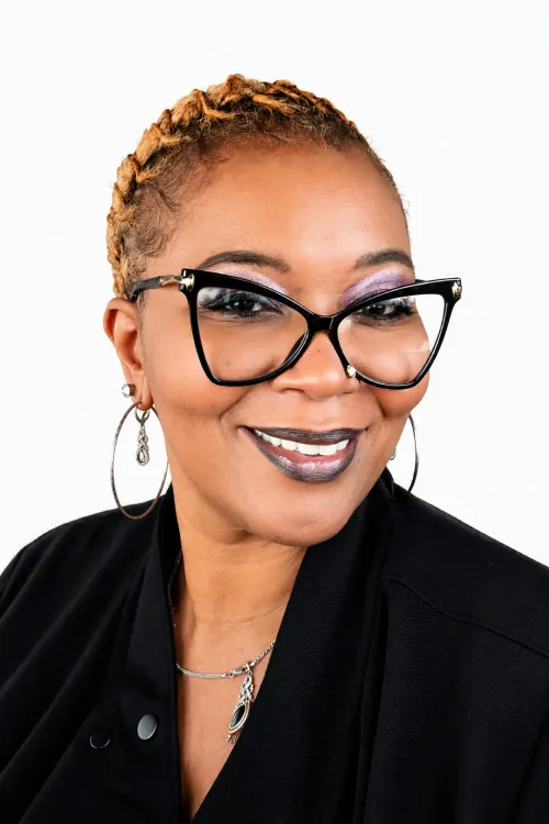 Dr. Kar-tina Roberts